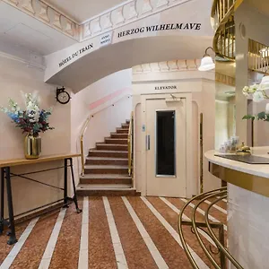 Du Train Otel